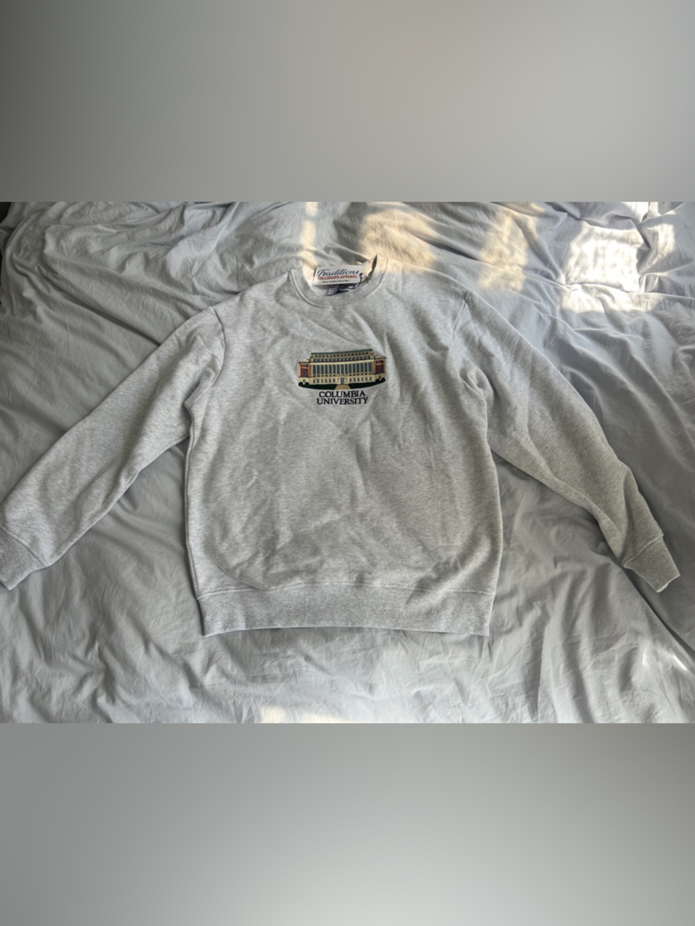 NWT Columbia University Embroidered Crewneck Sweatshirt
